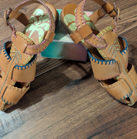 Farm Rio Colorful Stitched Leather Sandals Size 7 - Picture 10 of 11